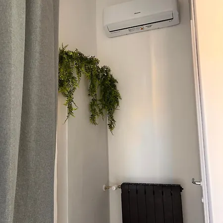 Le Temple Du Luxe Bed & Breakfast 3*